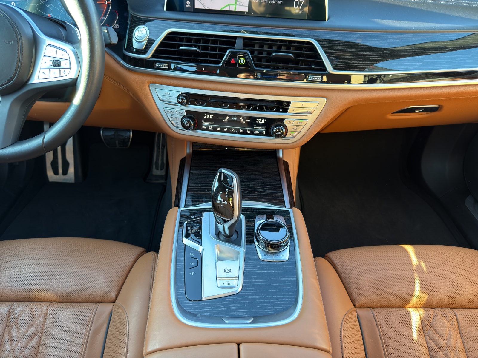 BMW 730d xDrive 48V M Sport-image-12