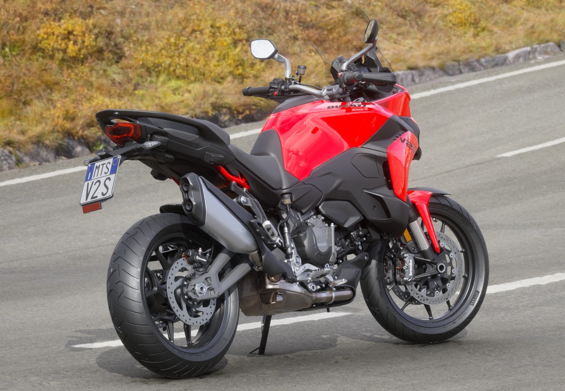 DUCATI Multistrada V2 S-showroom-element-3