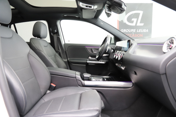 MERCEDES-BENZ EQA 250 AMG Line AMG Line-image-8