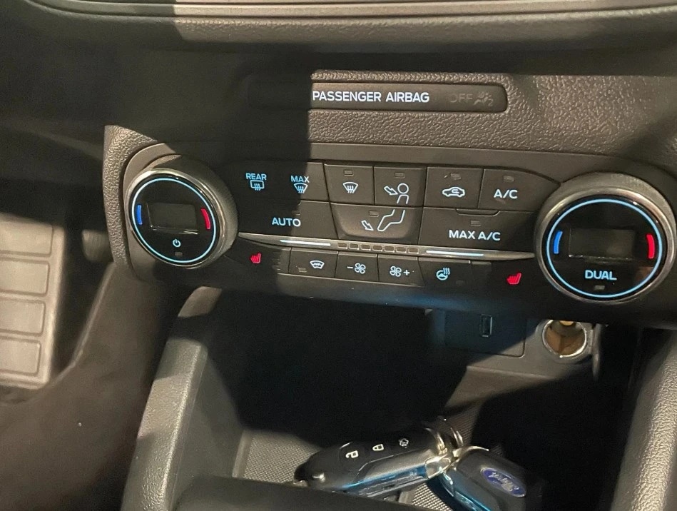 FORD Focus 1.5 TDCi Trend-image-8