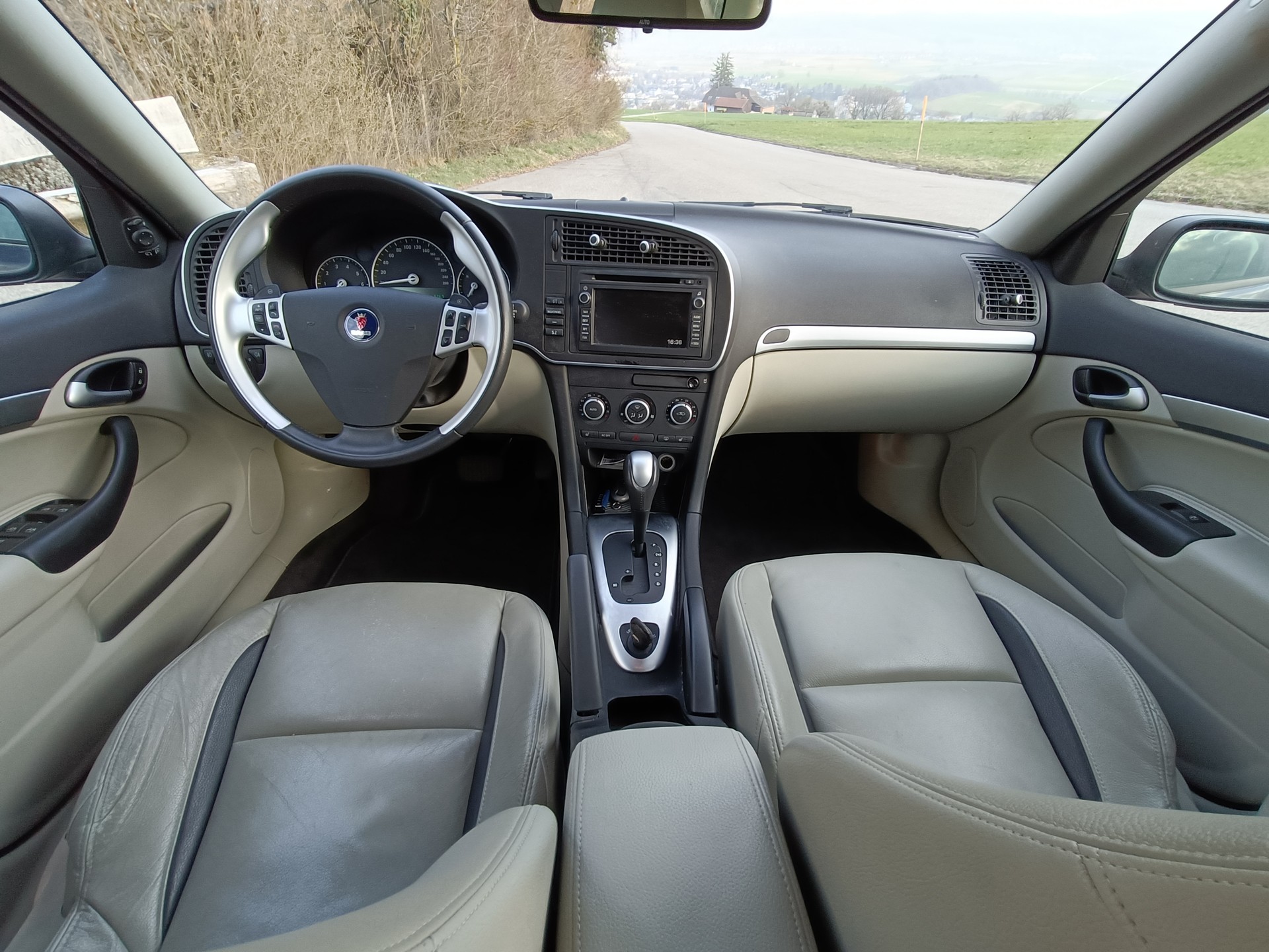 SAAB 9-3 2.0T Aero XWD Automatic-image-14
