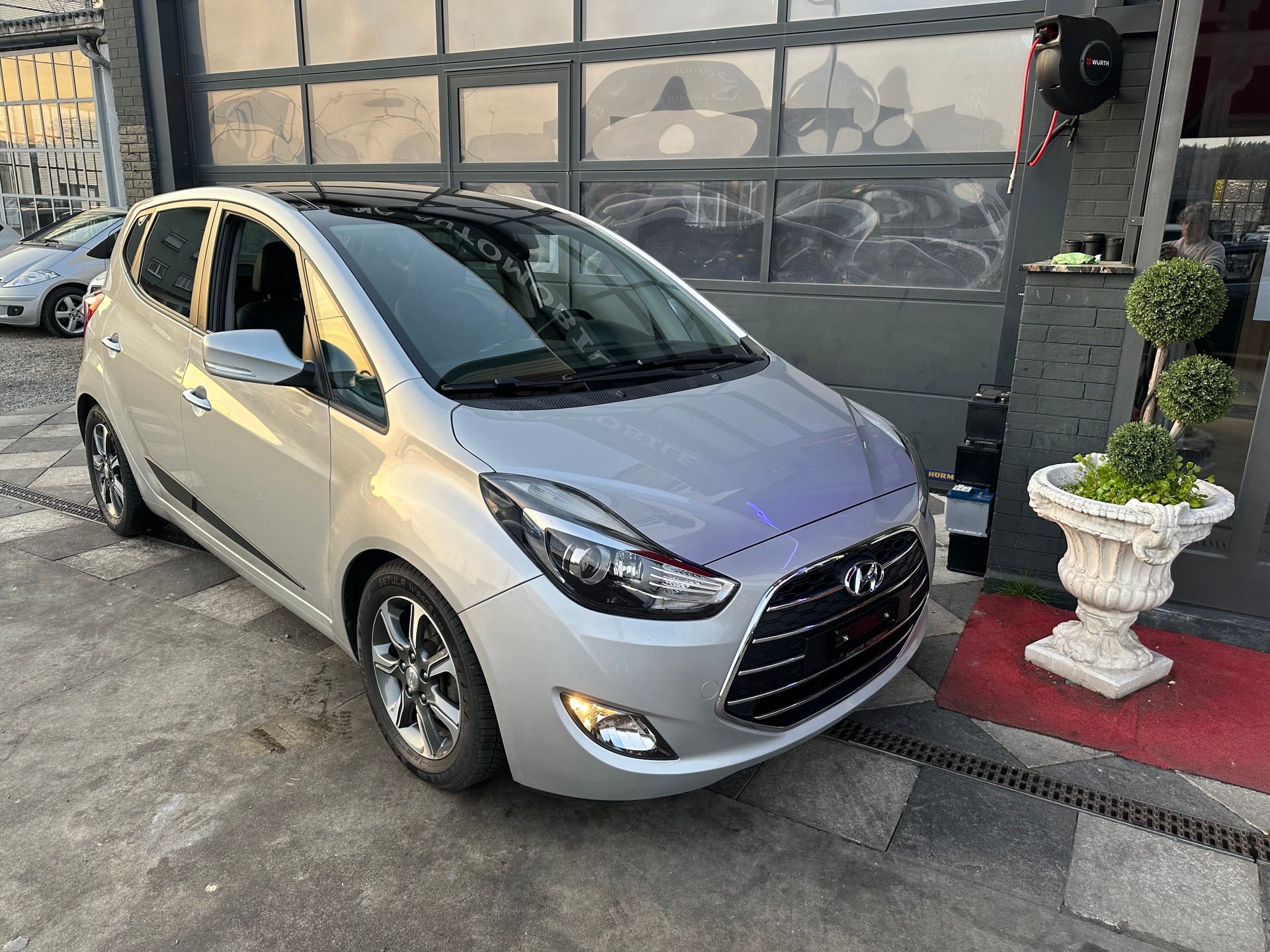 HYUNDAI iX20 1.6 Vertex Automatic-image-2