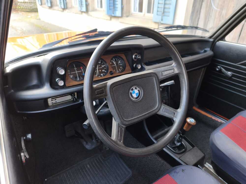 BMW 1502-image-10