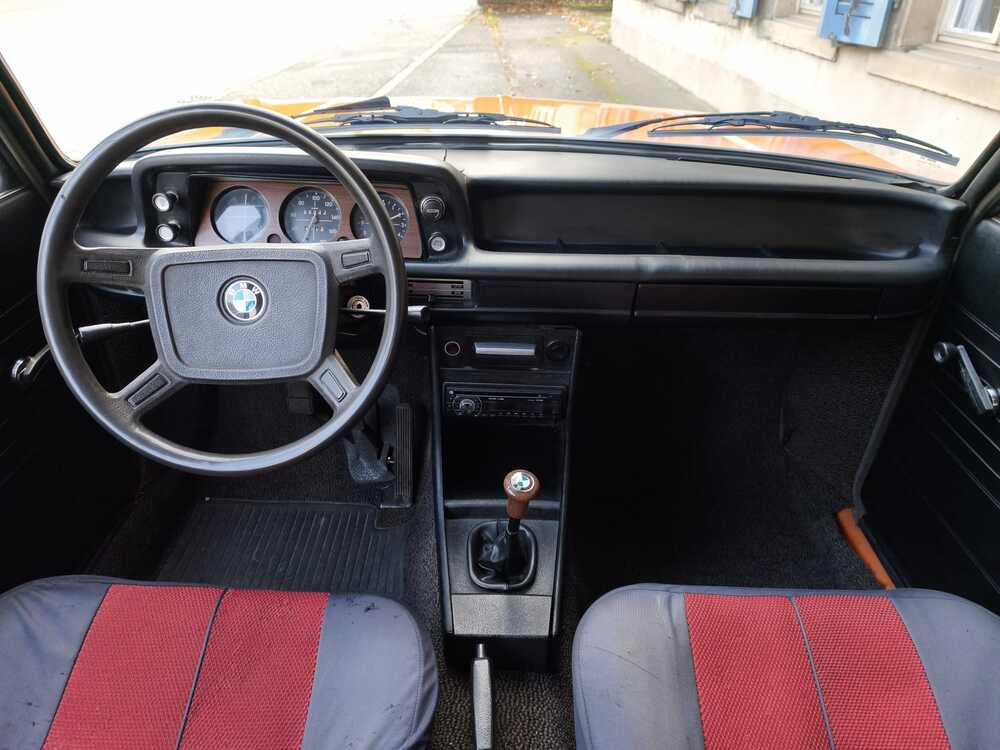 BMW 1502-image-9