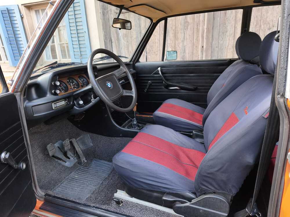 BMW 1502-image-3