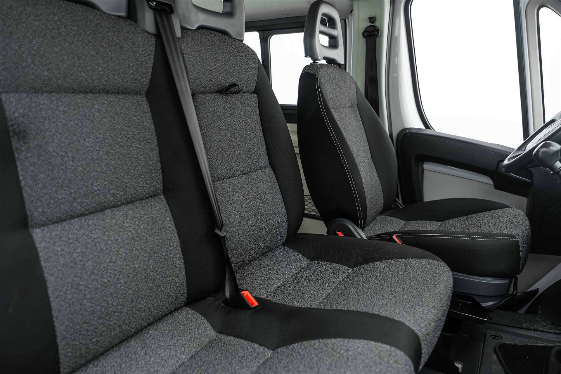 FIAT Ducato 35 3.0 CNG Natural Power 9-Plätzer-image-12