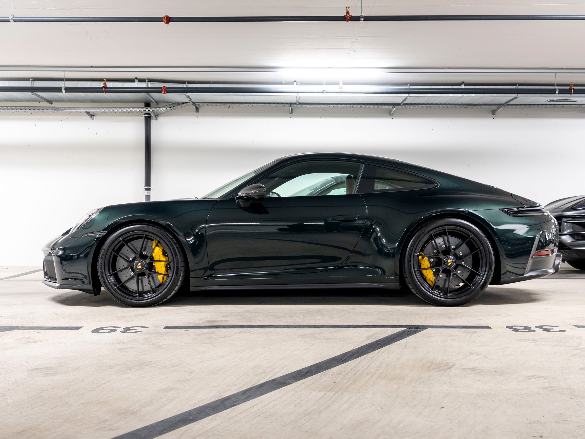 PORSCHE 911 Carrera 4 GTS PDK-image-4