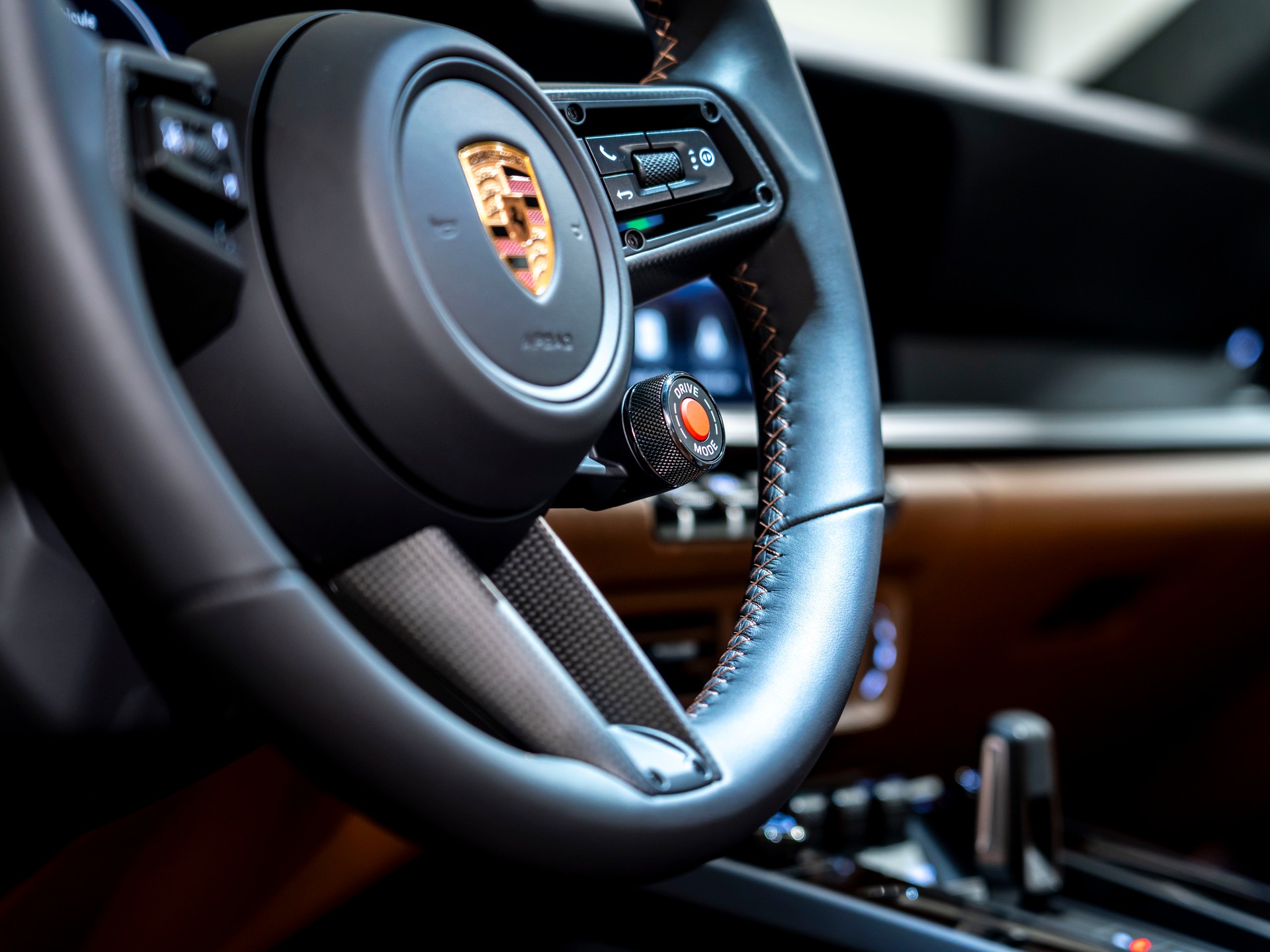 PORSCHE 911 Carrera 4 GTS PDK-image-14