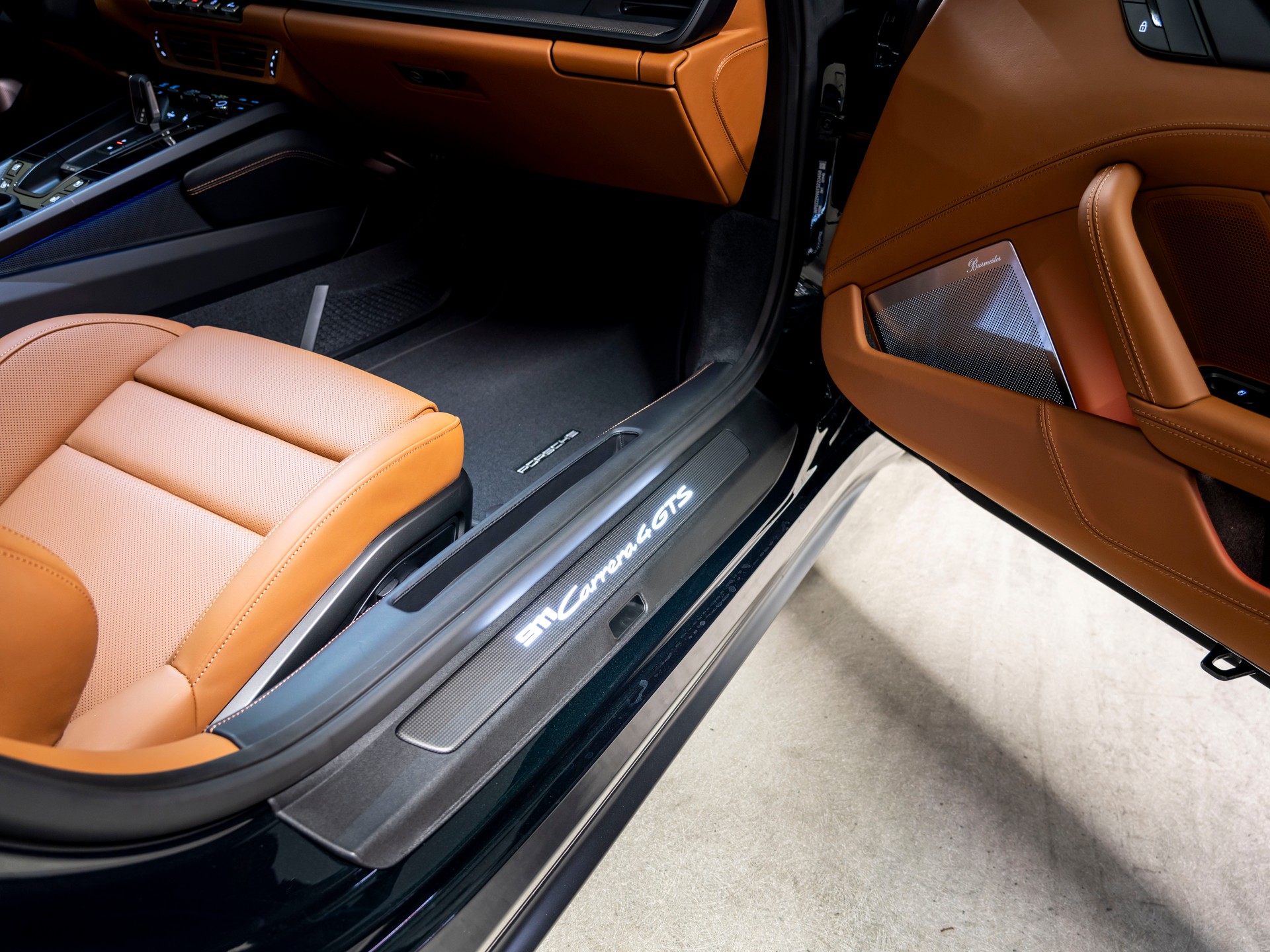 PORSCHE 911 Carrera 4 GTS PDK-image-24