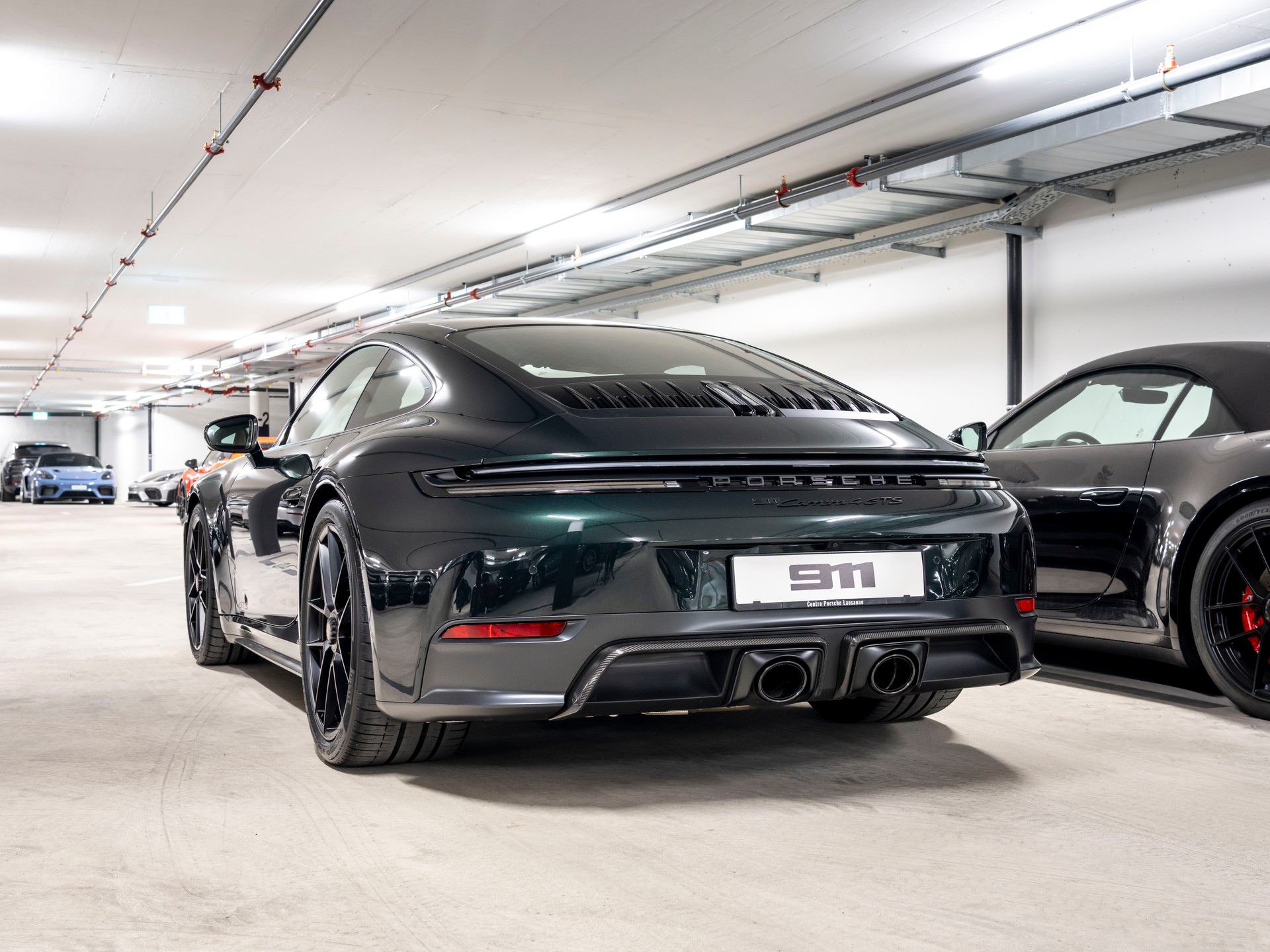 PORSCHE 911 Carrera 4 GTS PDK-image-1