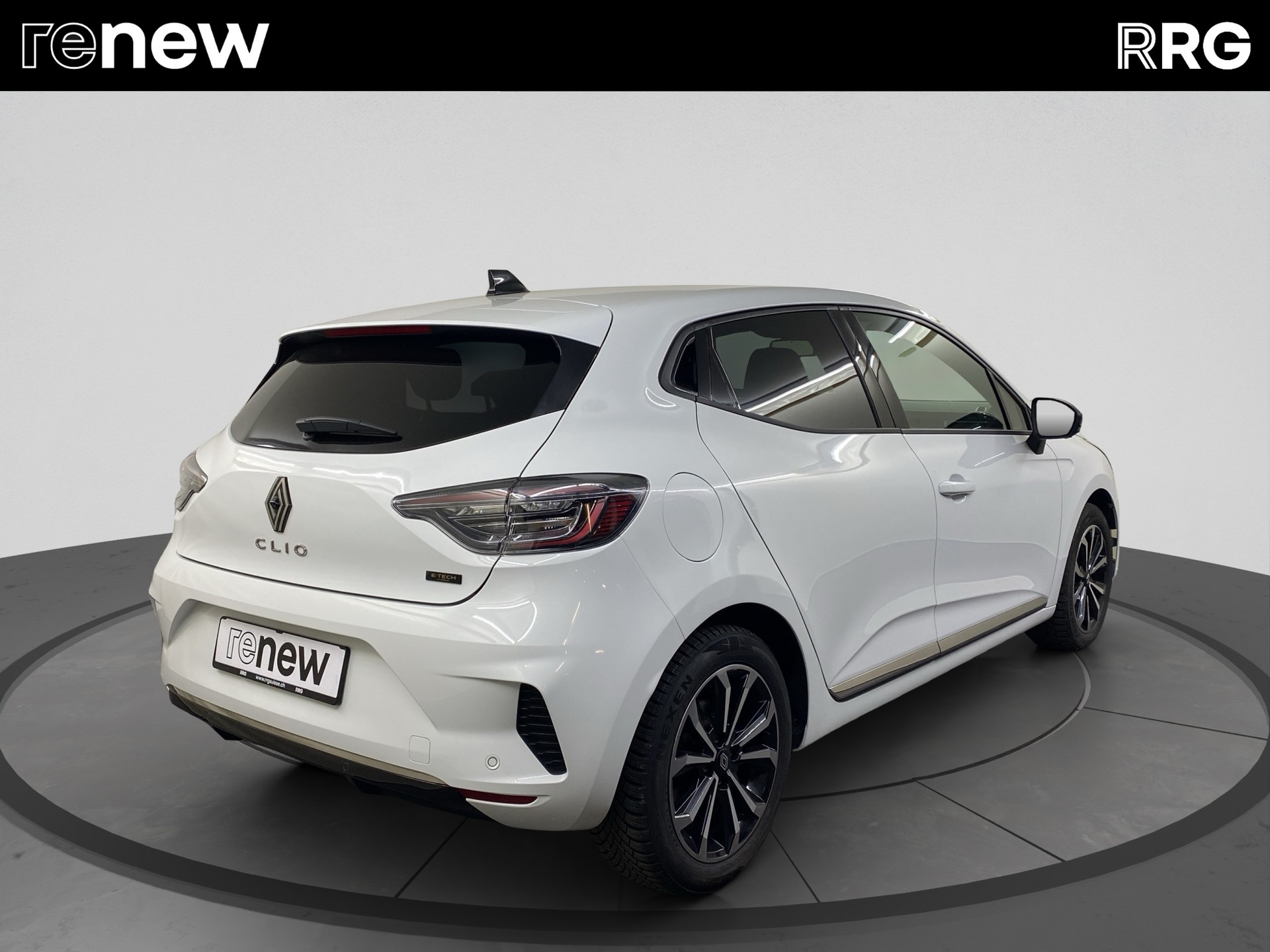 RENAULT Clio 1.6 E-Tech Techno-image-2