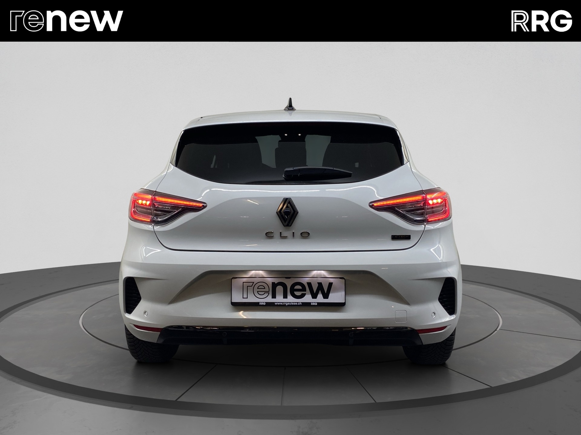 RENAULT Clio 1.6 E-Tech Techno-image-3