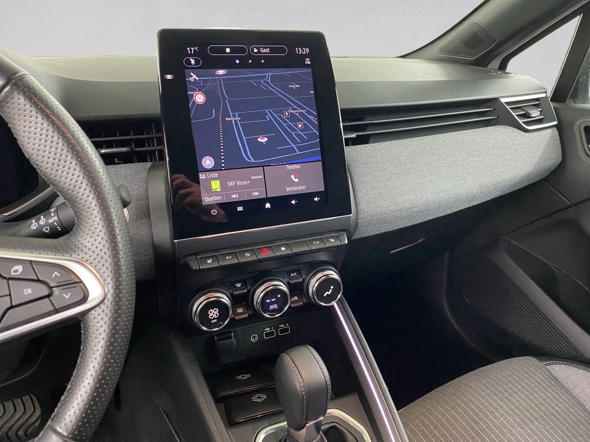 RENAULT Clio 1.6 E-Tech Techno-image-12