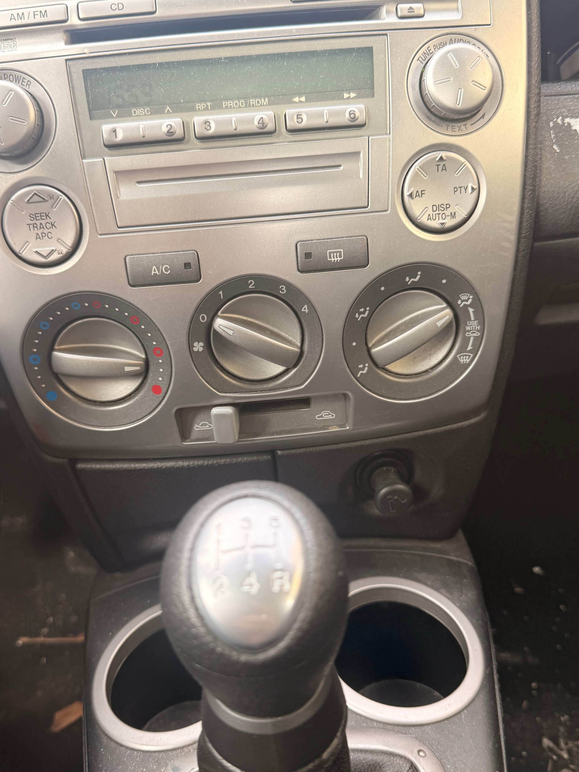 MAZDA 2 1.4i 16V Exclusive-image-10