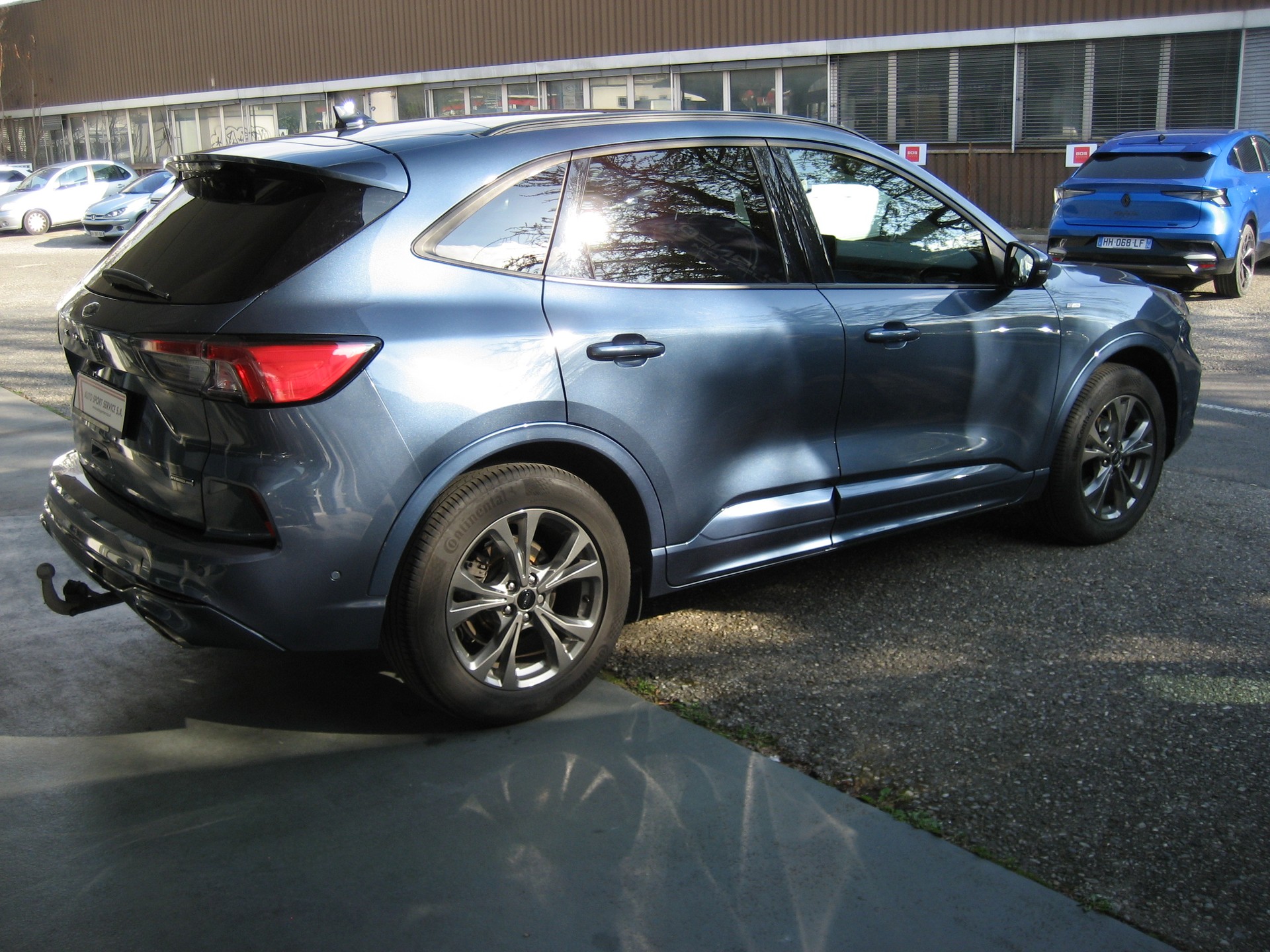 FORD Kuga 2.5 FHEV ST-Line X 4WD-image-3