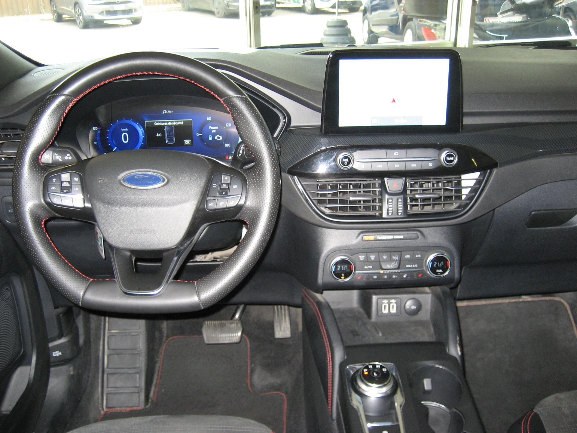 FORD Kuga 2.5 FHEV ST-Line X 4WD-image-11