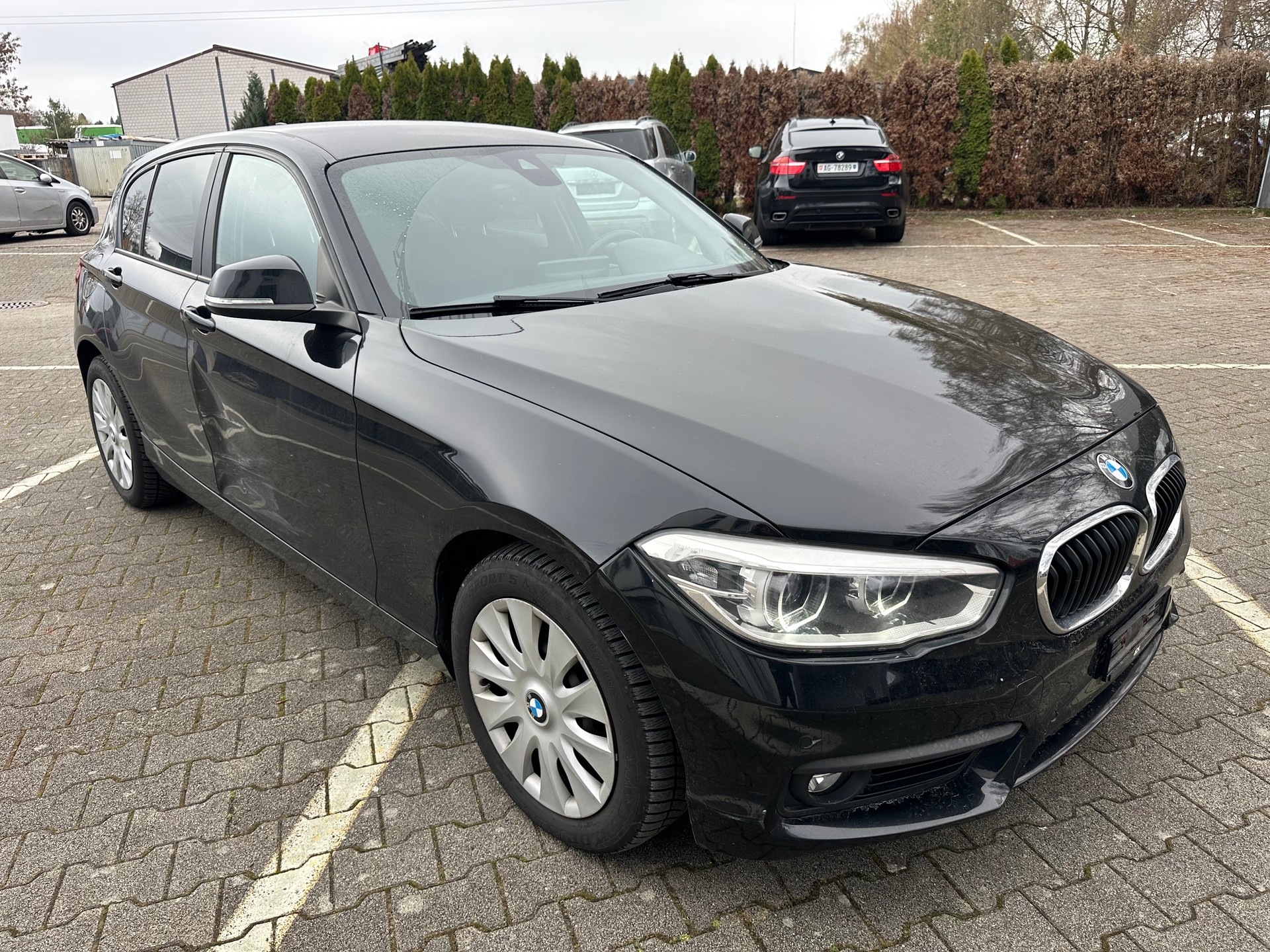 BMW 116d Sport Line Steptronic-image-1
