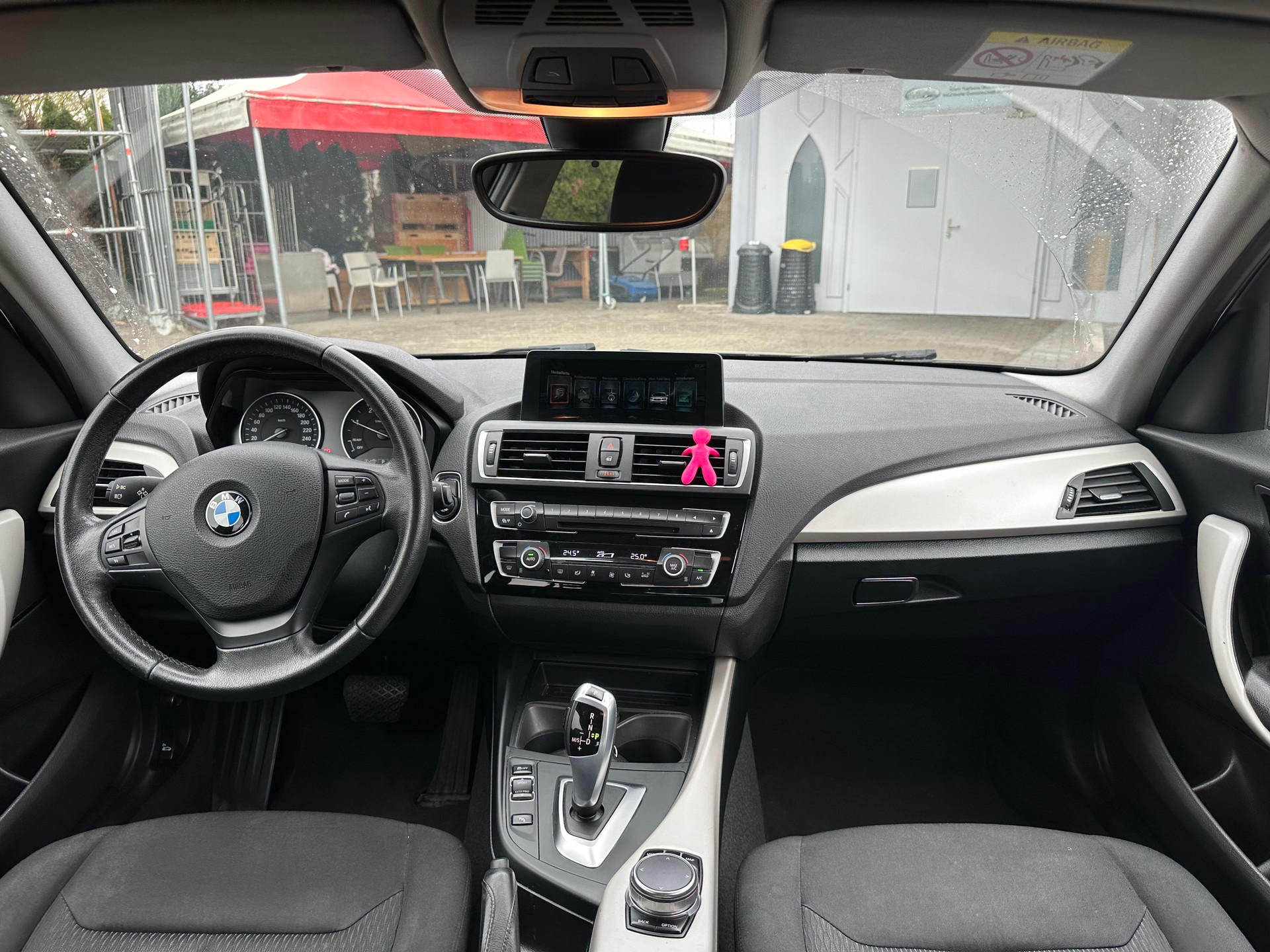 BMW 116d Sport Line Steptronic-image-12