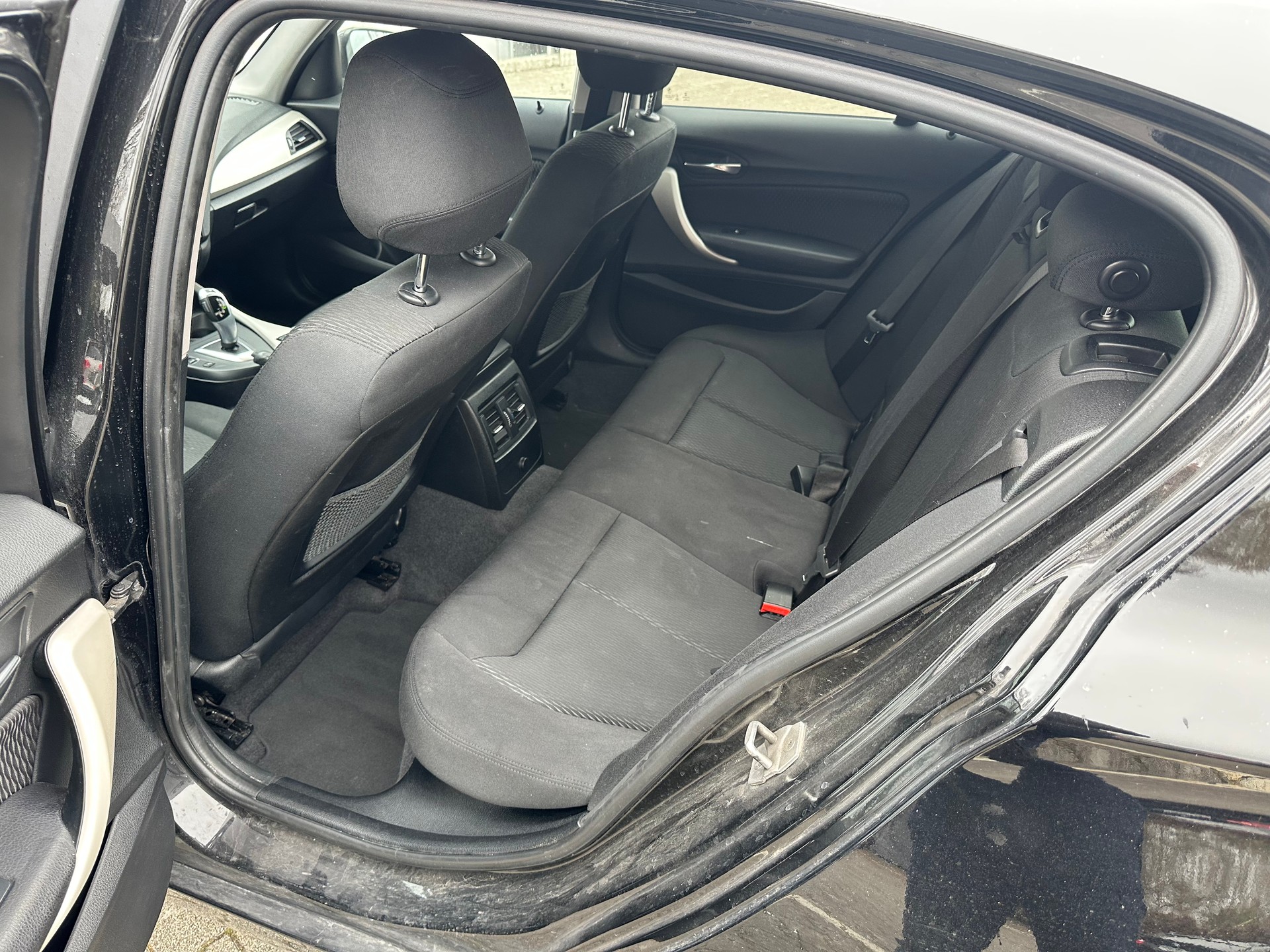 BMW 116d Sport Line Steptronic-image-8