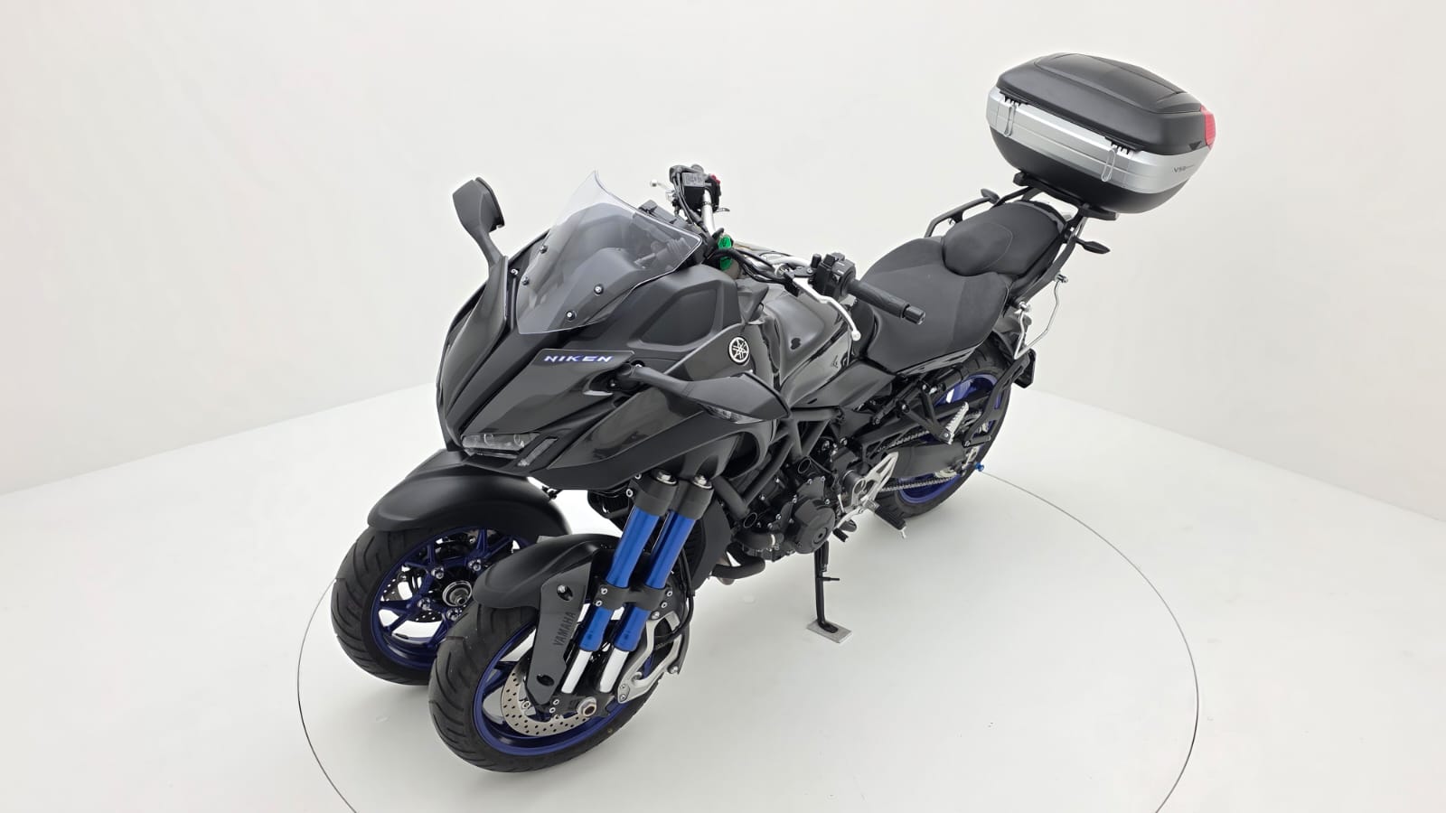 YAMAHA Niken-showroom-element-2