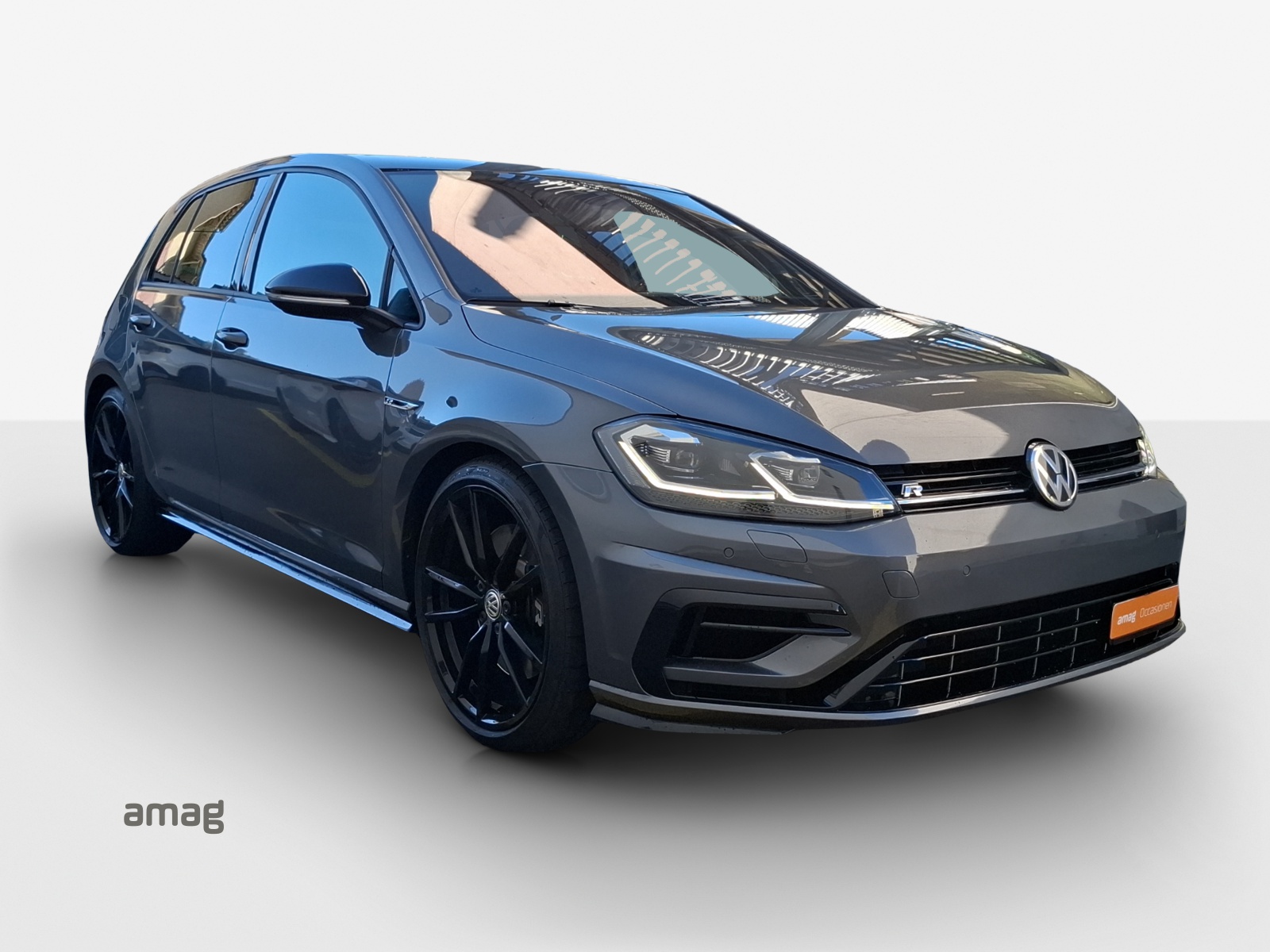 VW Golf 2.0 TSI R 4Motion DSG-image-5