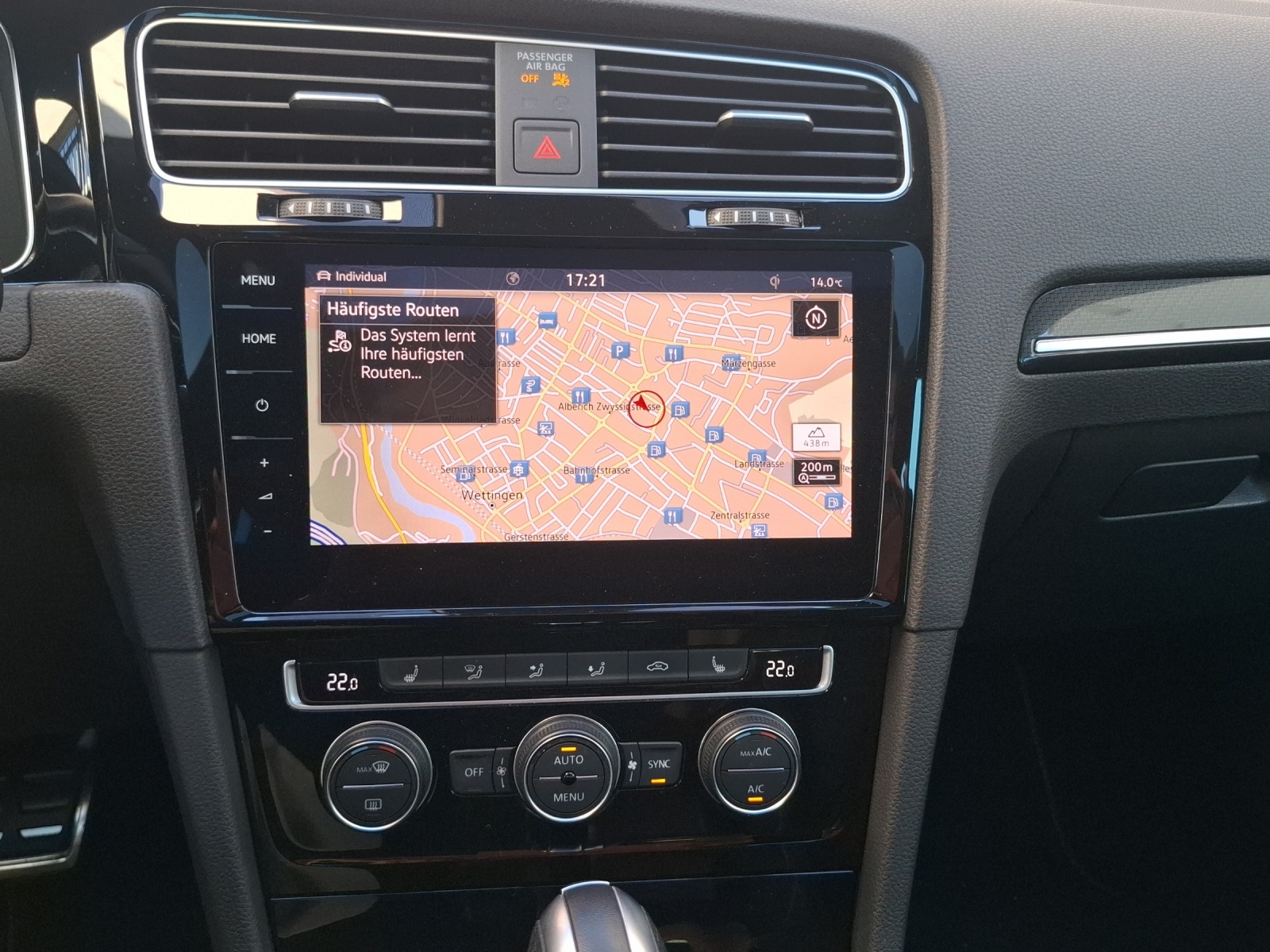 VW Golf 2.0 TSI R 4Motion DSG-image-10