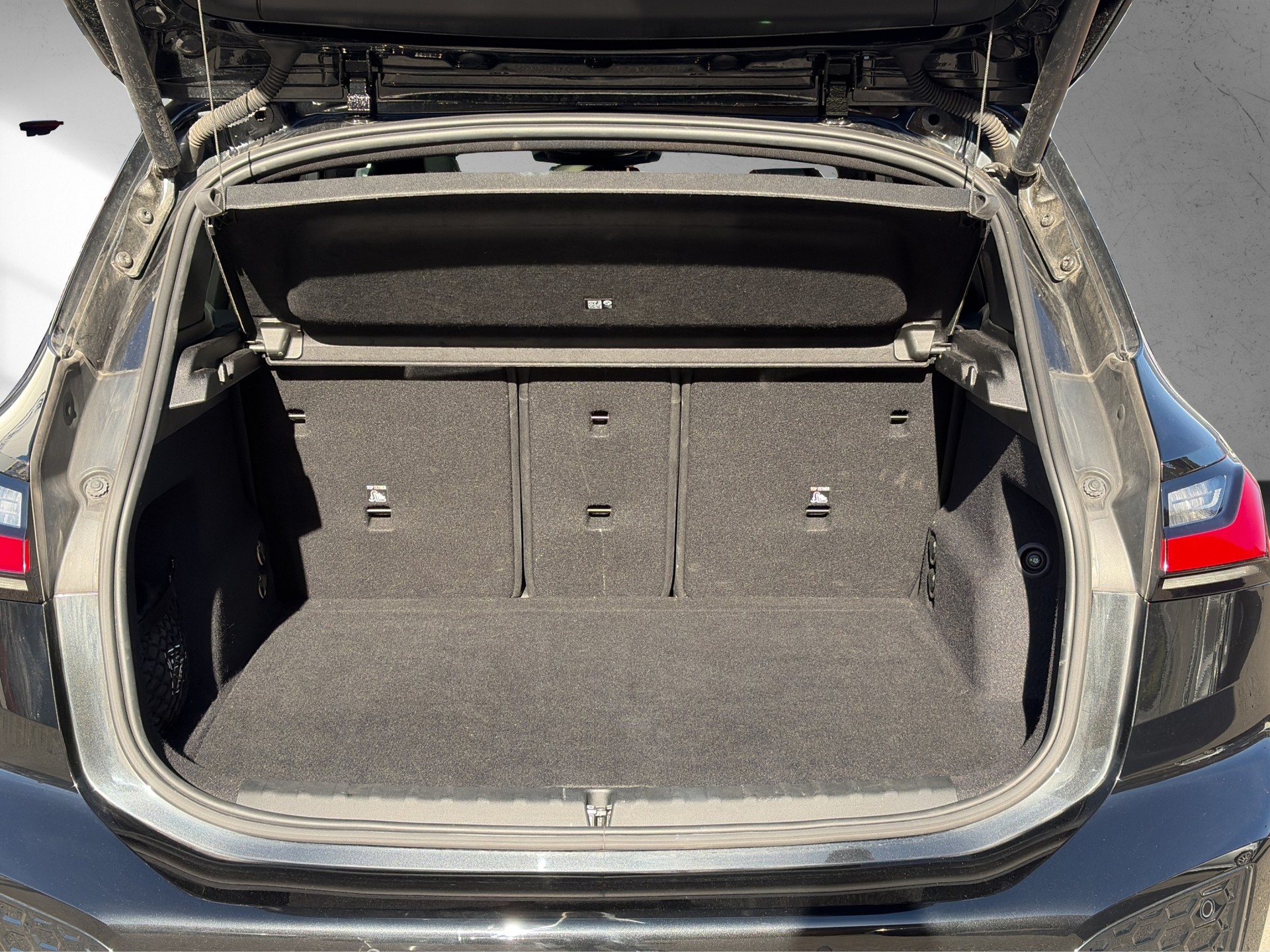 BMW 223i Active Tourer xDrive M Sport DKG-image-8