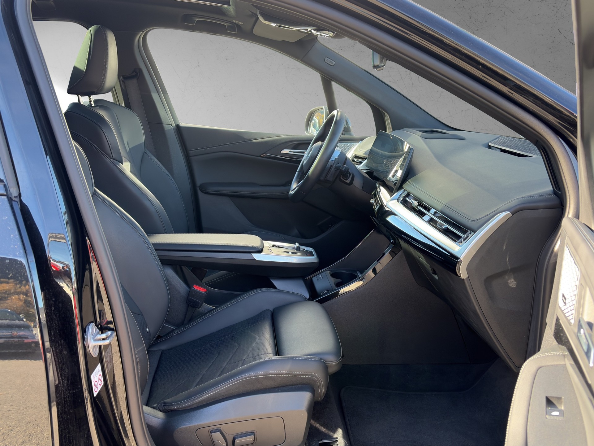 BMW 223i Active Tourer xDrive M Sport DKG-image-10