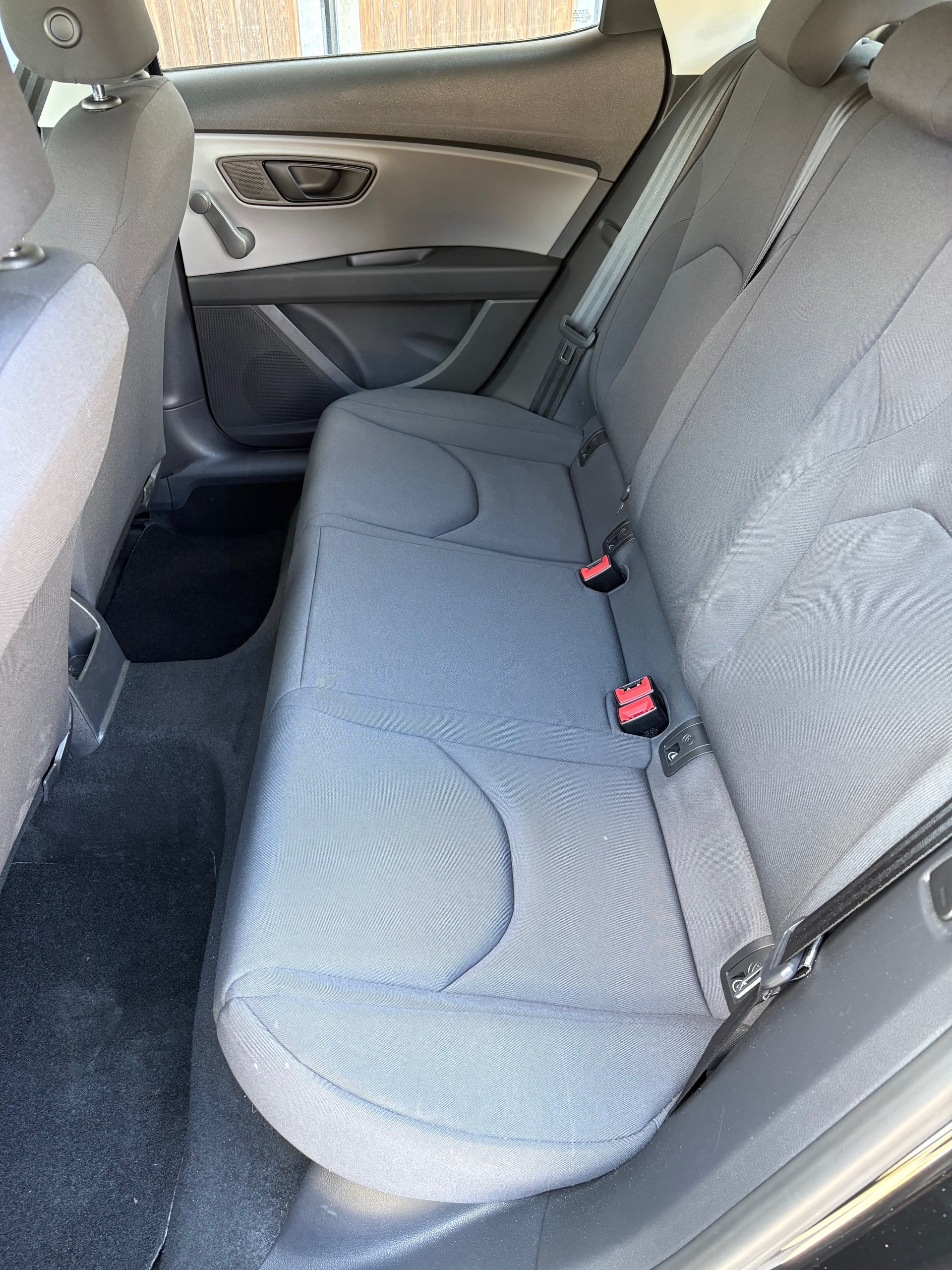 SEAT Leon 1.2 TSI Entry-image-9