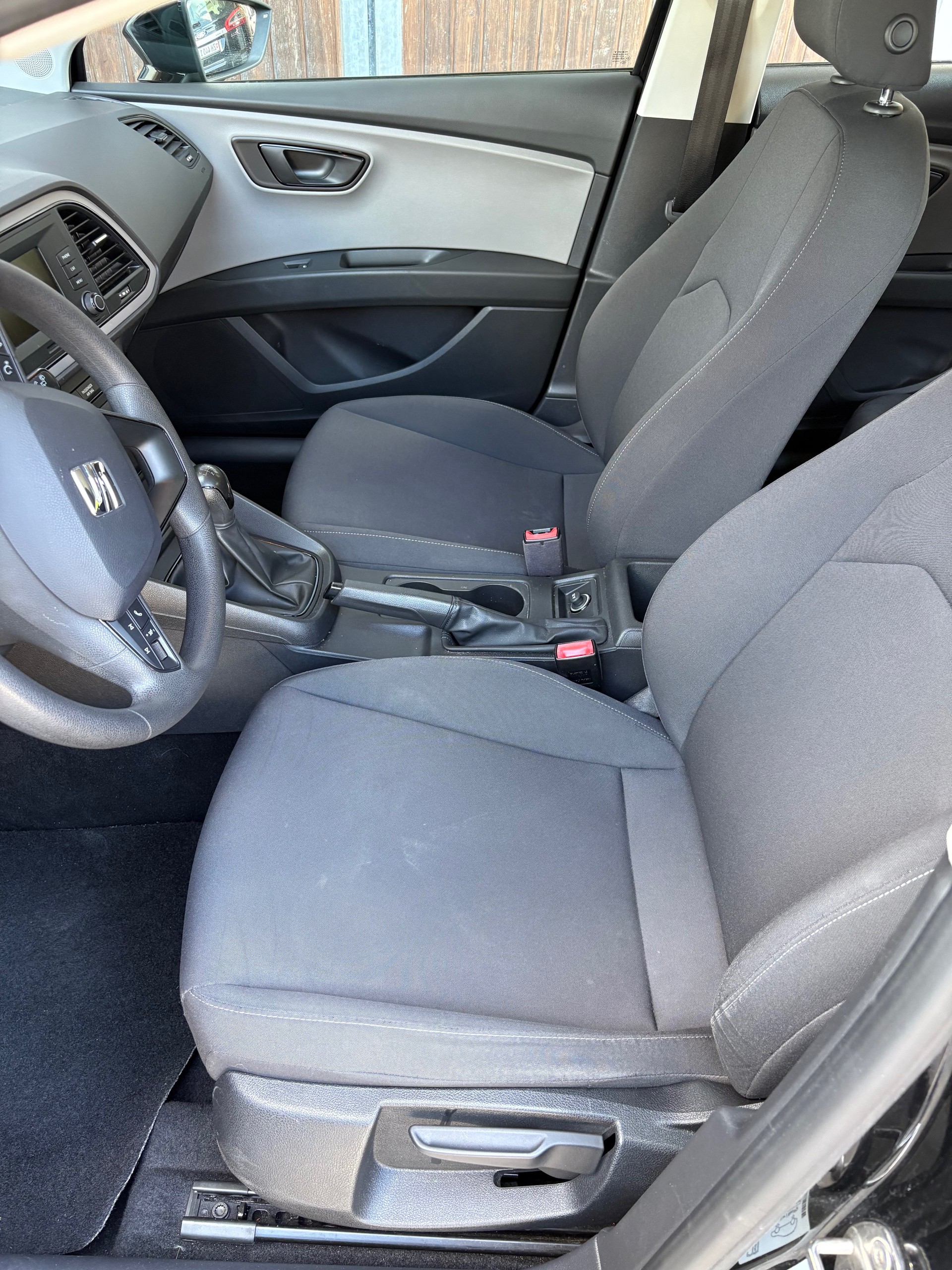SEAT Leon 1.2 TSI Entry-image-8