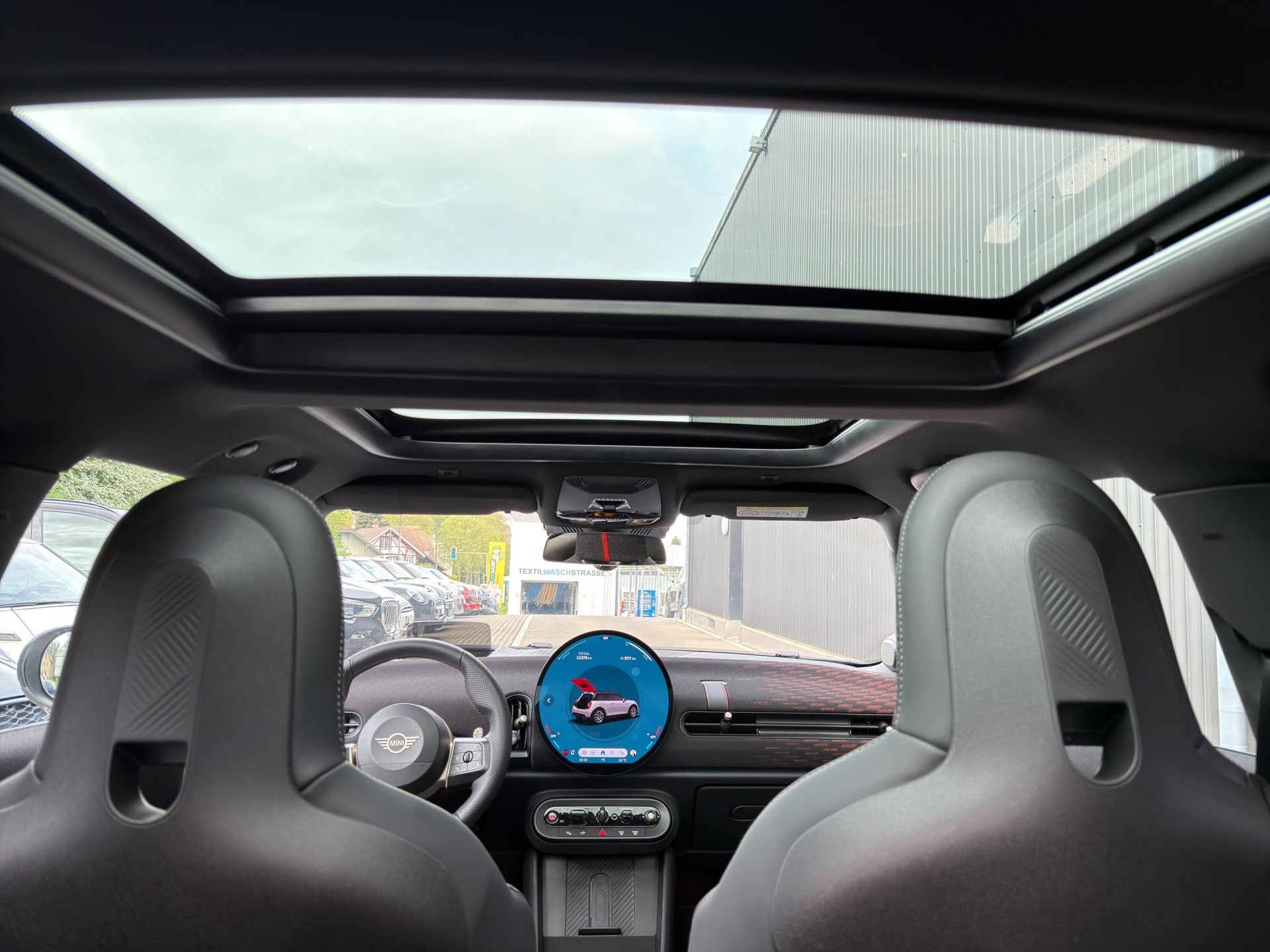 MINI F66 2.0i John Cooper Works-image-9