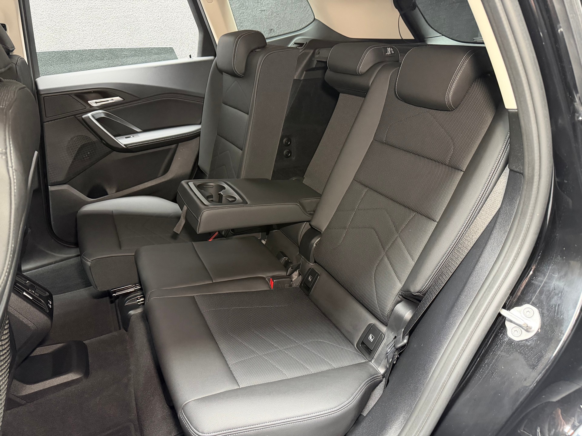 BMW X1 xDrive 23d 48V MHEV FIRST EXCLUSIVE • Facelift • 2t AHK-image-10