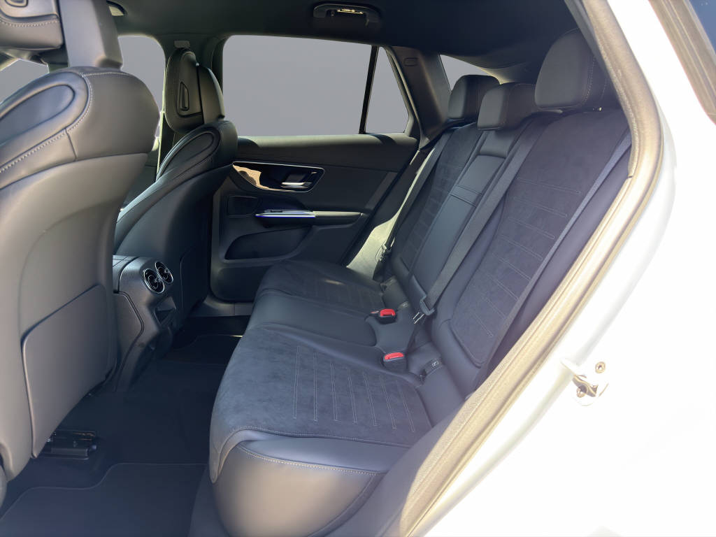 MERCEDES-BENZ GLC 220 d AMG Line 4matic-image-13