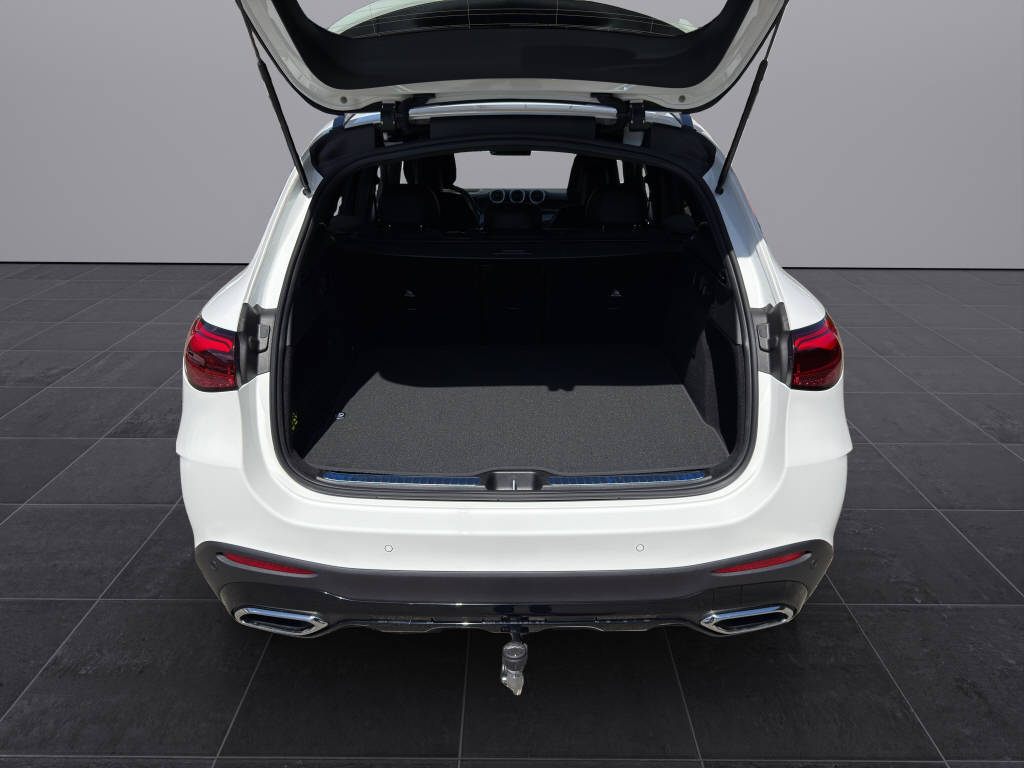 MERCEDES-BENZ GLC 220 d AMG Line 4matic-image-15