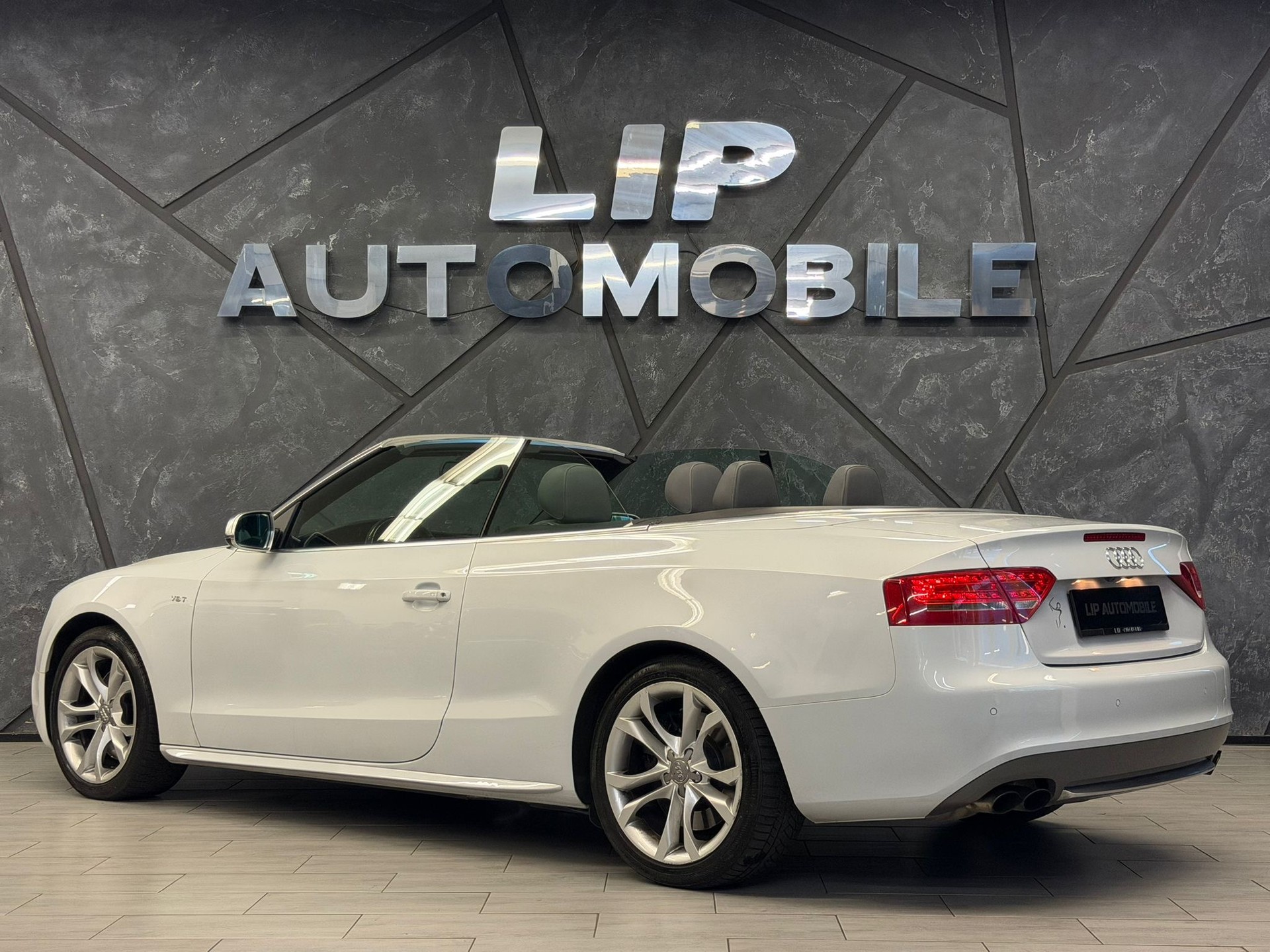 AUDI S5 Cabrio 3.0 TFSI quattro S-tronic-image-7