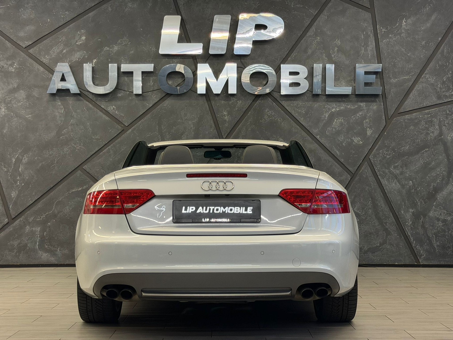 AUDI S5 Cabrio 3.0 TFSI quattro S-tronic-image-6
