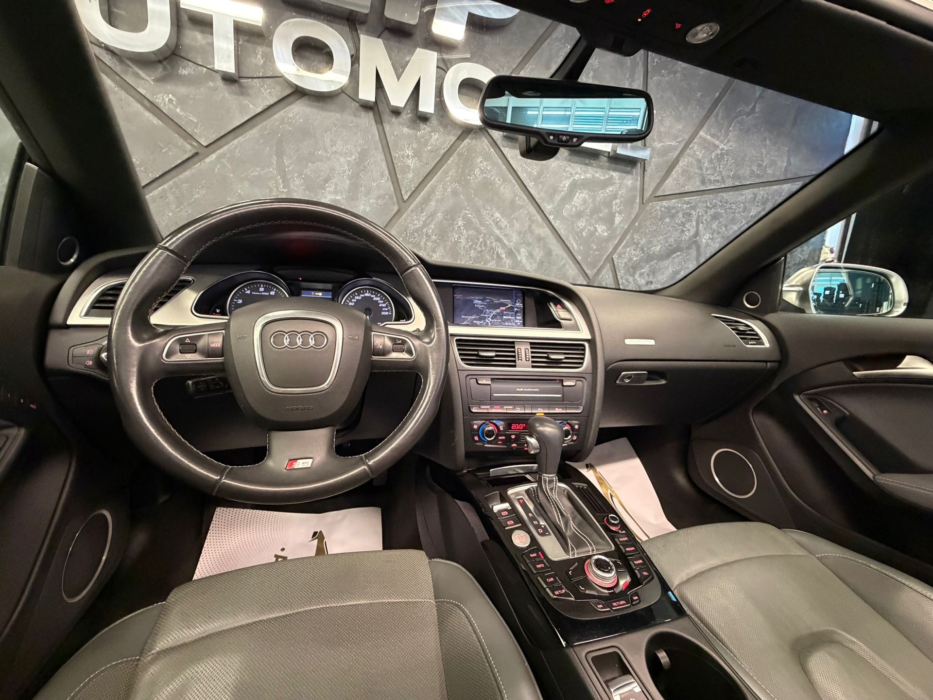 AUDI S5 Cabrio 3.0 TFSI quattro S-tronic-image-9