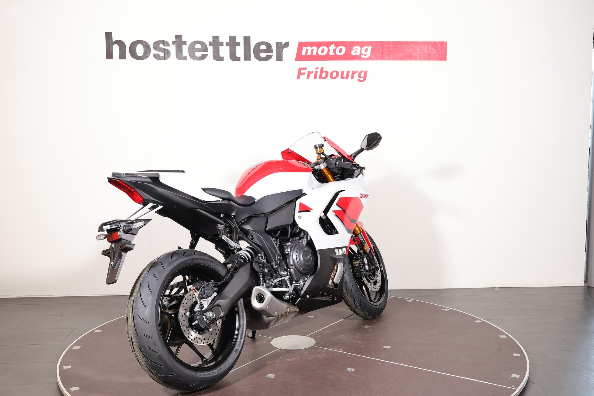 YAMAHA R7 35 kW 70th Anniversary-showroom-element-2