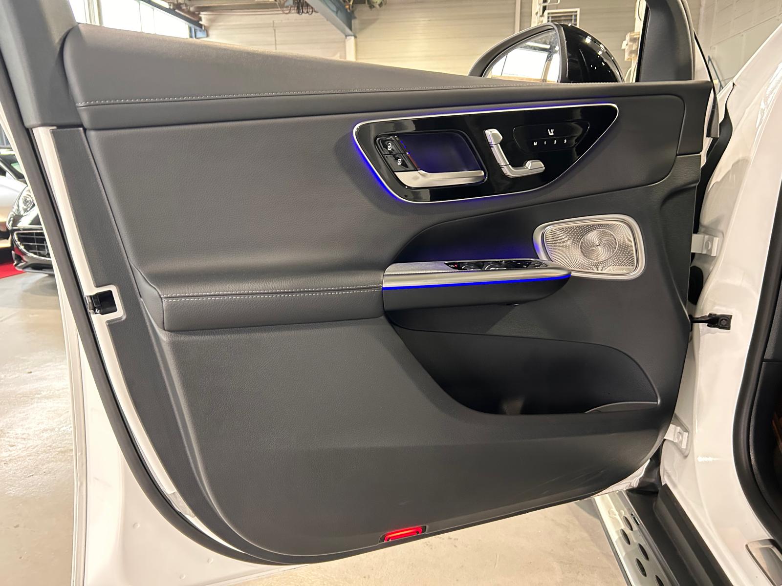 MERCEDES-BENZ GLC 200 AMG Line 4matic Coupé CH FAHRZEUG-image-21