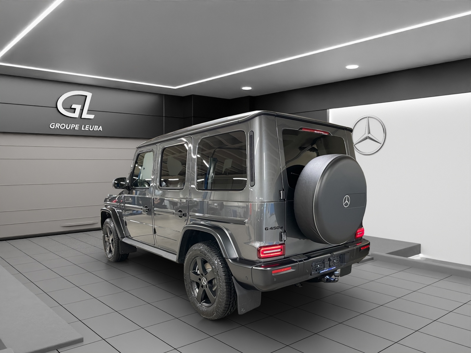MERCEDES-BENZ G 450d 9G-Tronic-showroom-element-3
