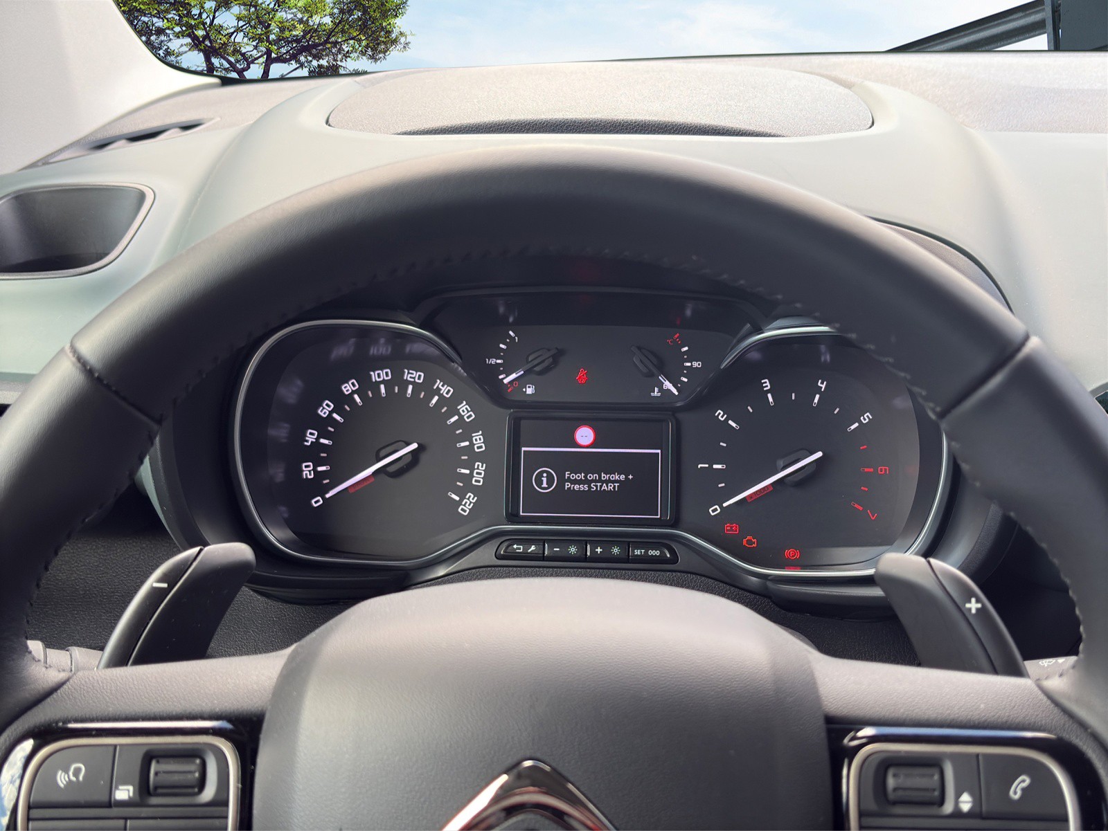 CITROEN Berlingo 1.5 BlueHDi Shine EAT8-image-11