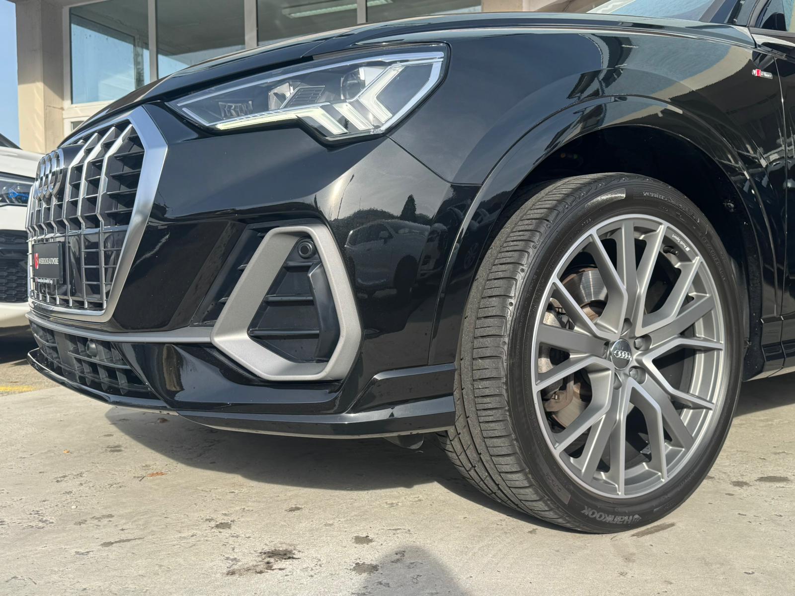 AUDI Q3 S line quattro S-tronic 2.0TDI 190PS-image-9