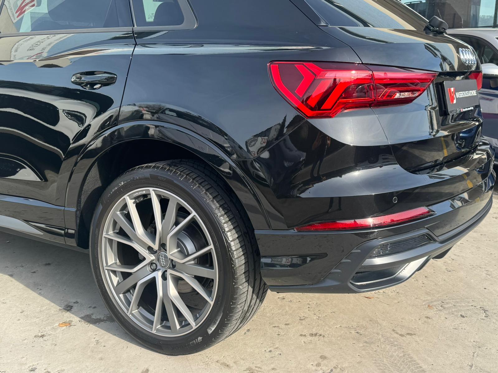 AUDI Q3 S line quattro S-tronic 2.0TDI 190PS-image-10