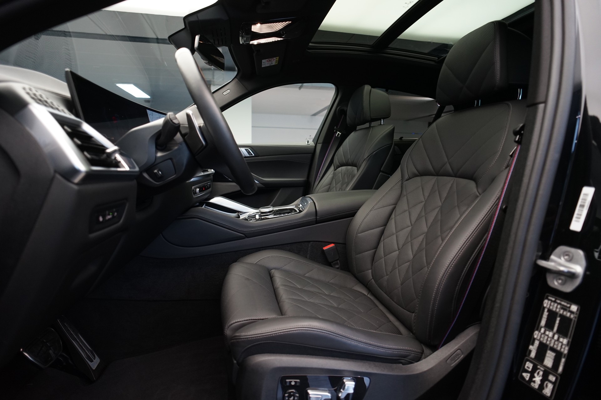 BMW X6 xDrive 48V 40d M Sport Pro Steptronic *Panorama* *AHK* *Standheizung*-image-14