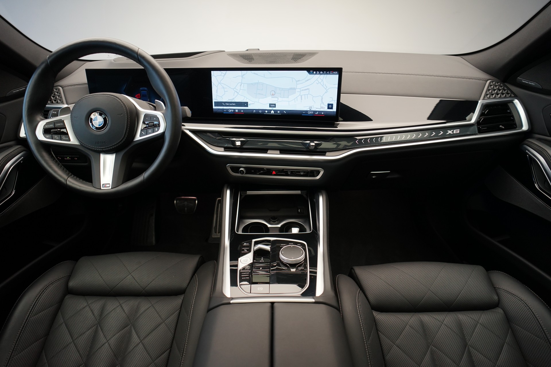 BMW X6 xDrive 48V 40d M Sport Pro Steptronic *Panorama* *AHK* *Standheizung*-image-11