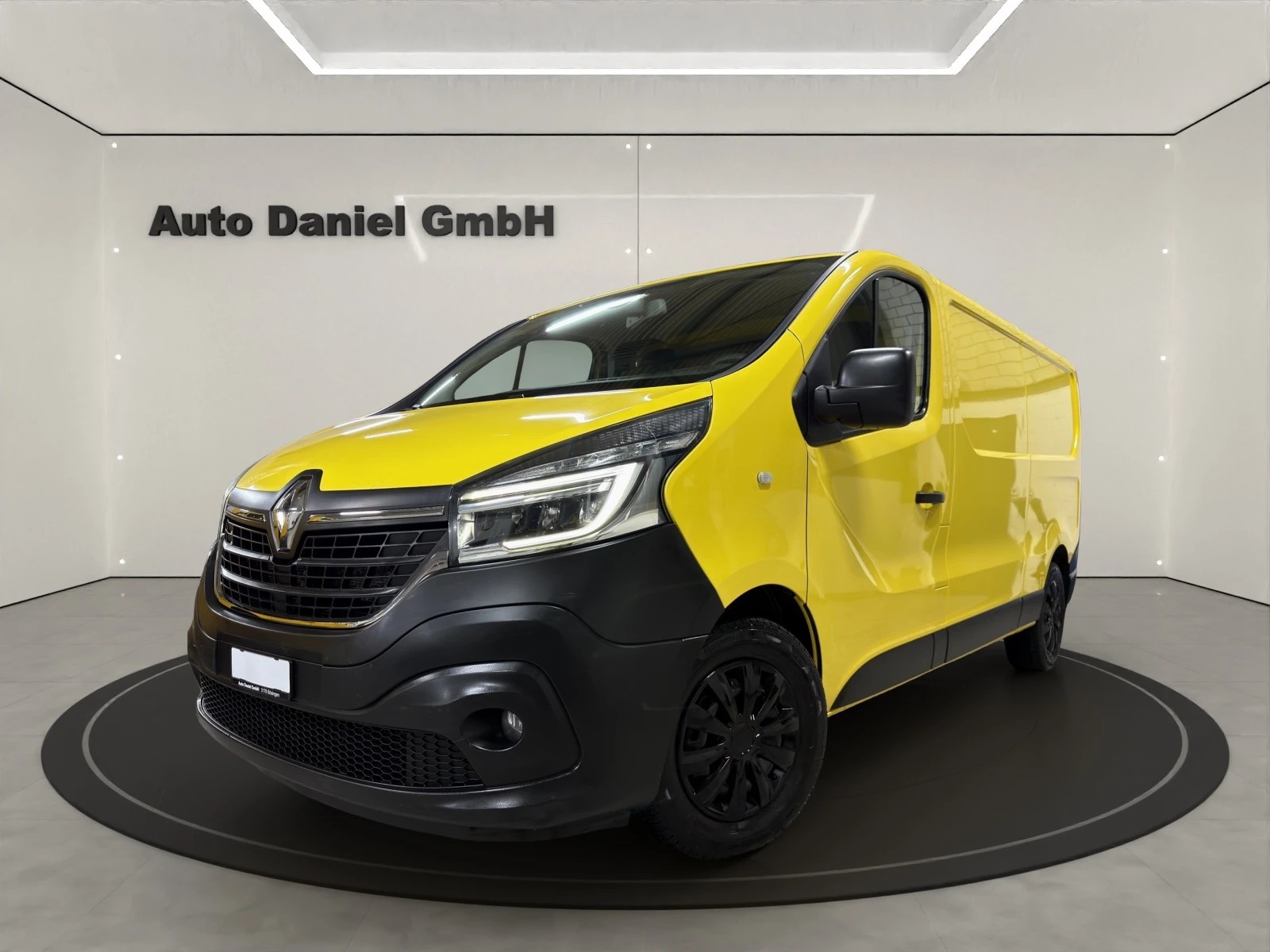 RENAULT Trafic 2.0 ENERGY dCi145 3.0t L2H1 ( Mit AHK / Regale )