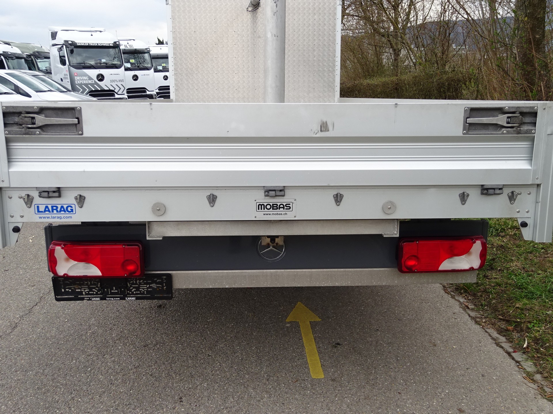 MERCEDES-BENZ 417 mit langer offener Brücke-image-2