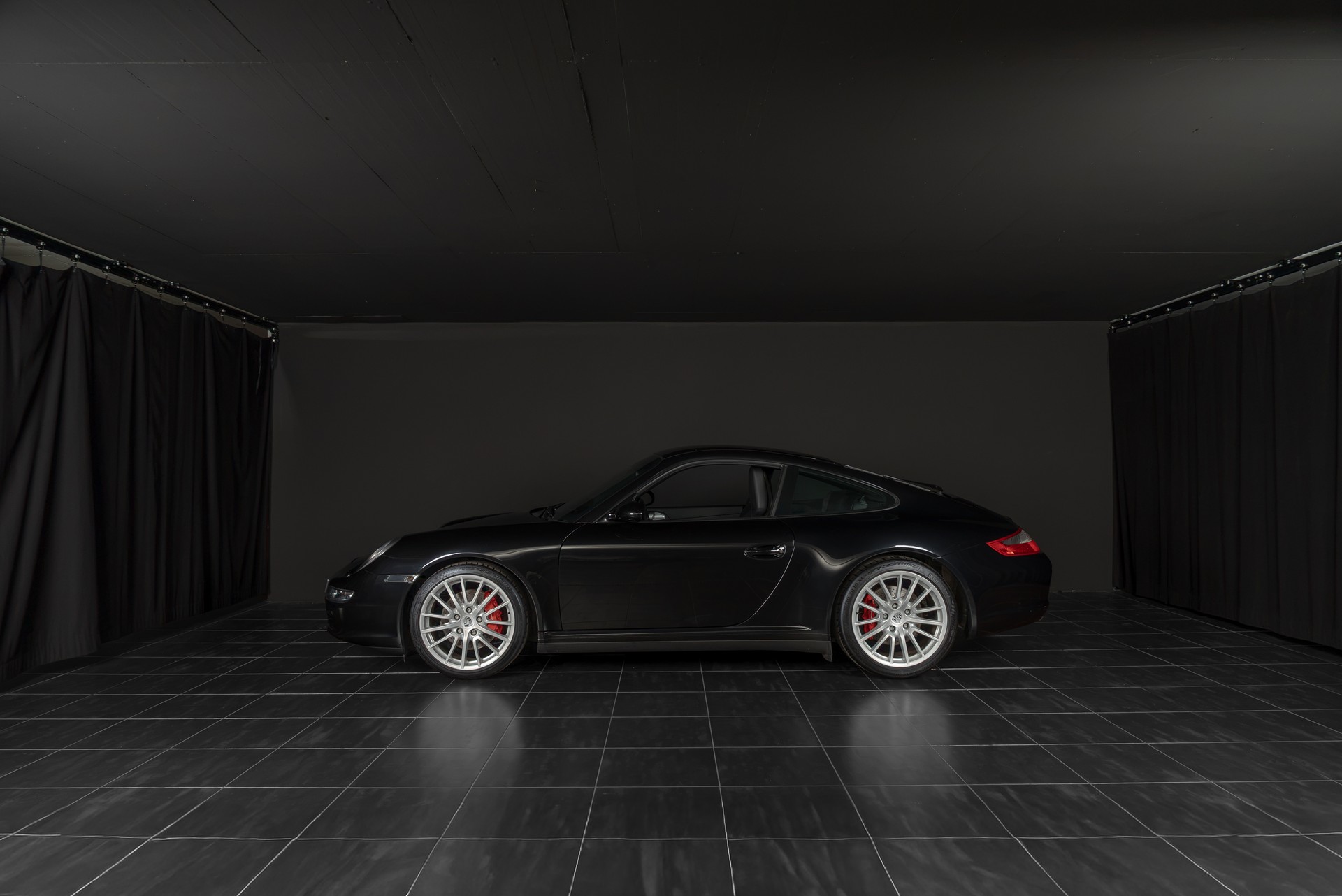 PORSCHE 911 Carrera 4S-image-1