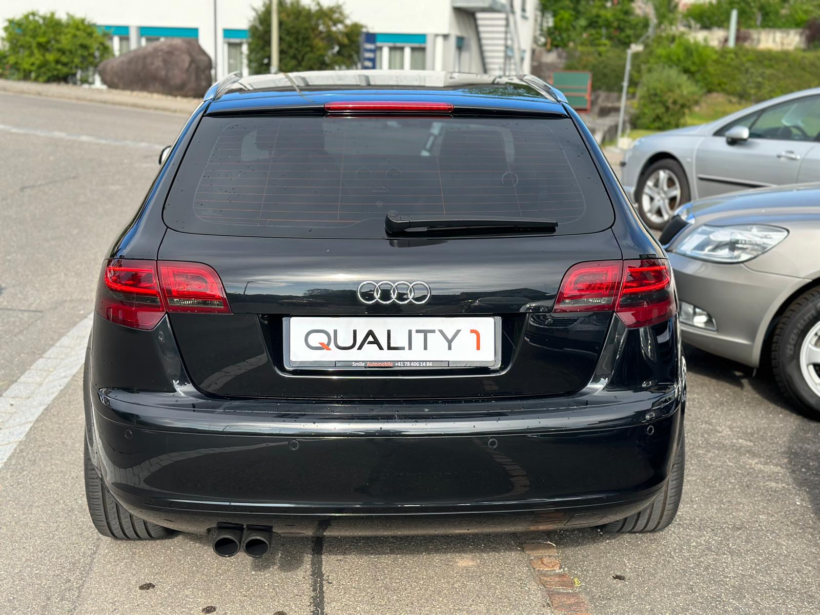 AUDI A3 Sportback 1.8 Turbo S-LINE-image-4