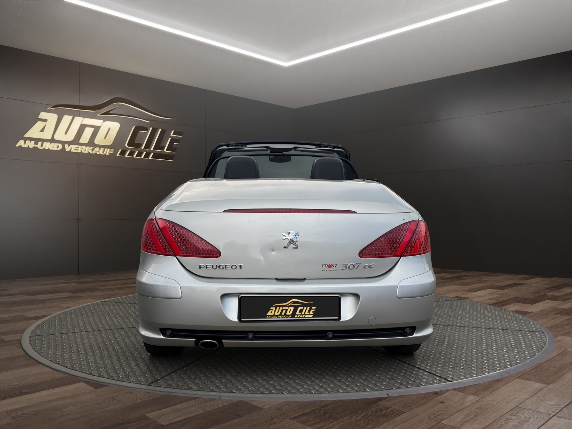 PEUGEOT 307 CC 2.0 16V Platinum Edition-image-6